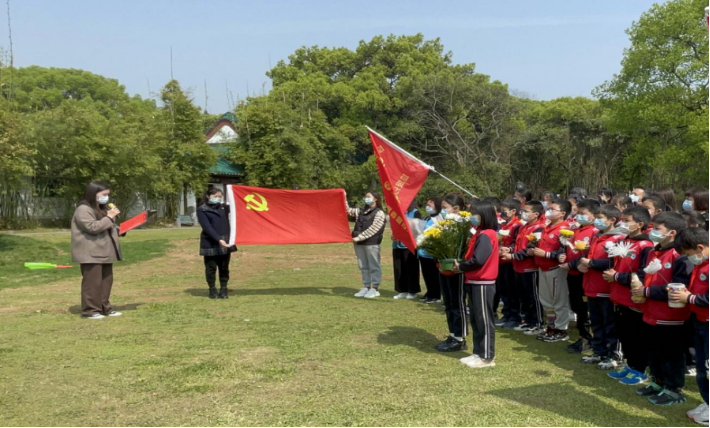 武漢市東湖小學(xué)：緬懷先烈慎終追遠(yuǎn)，生態(tài)清明少年先行