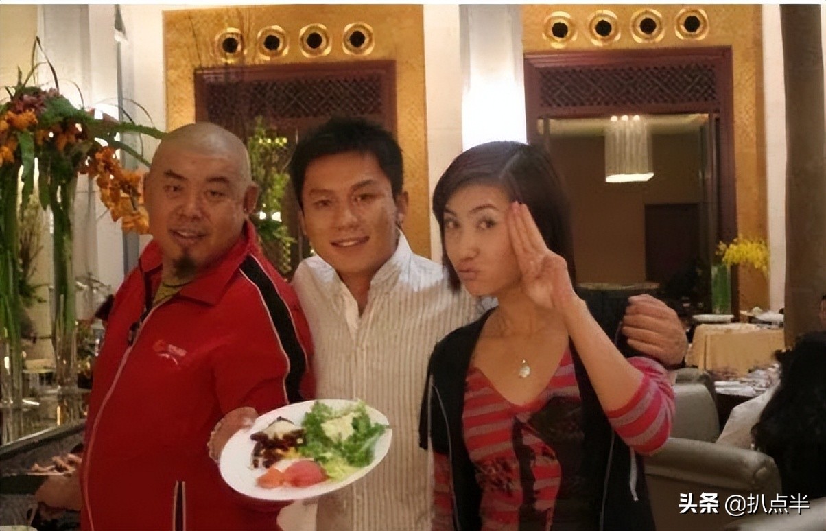 苍天饶过谁？插刀教事件10年后，女主依旧遭人骂，四大护法成糊咖