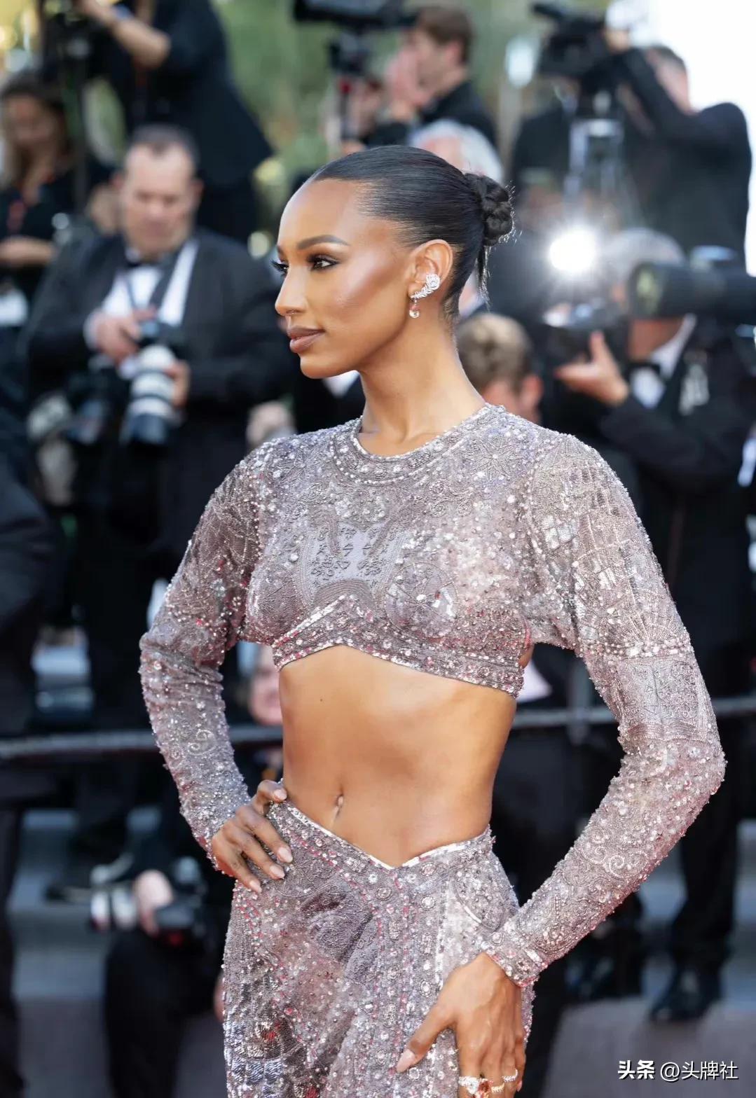 维密天使超模黑珍珠茉莉 jasmine tookes时尚红毯秀,身材太美了