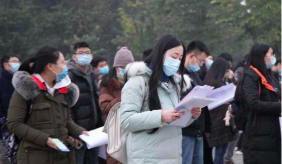 西京学院妹子多少钱（录取就奖励15万）