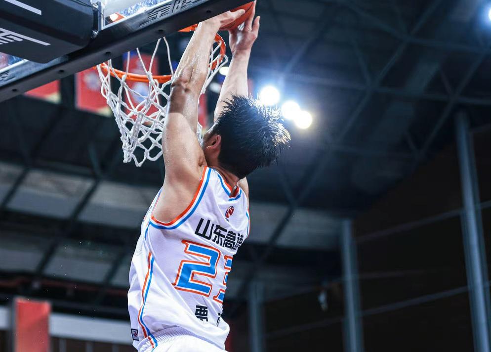 今年cba哪个球队会成为黑马（唯一能撼动辽粤浙的球队！CBA最大黑马碾压上海山东 不是新疆深圳）