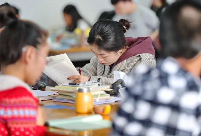 学生毕业多年，被查出学术不端，两名导师连带受罚，网友点赞