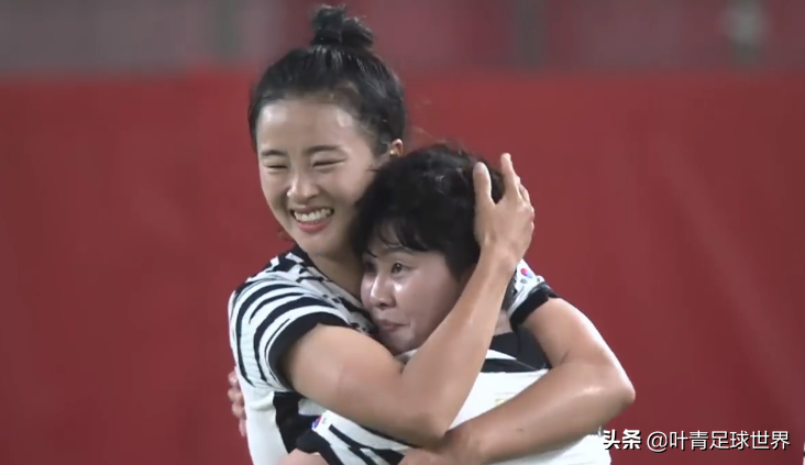 中国女足赢球(1-1！中国女足笑了，2场拿4分，3天之后战日本，赢球=夺冠)