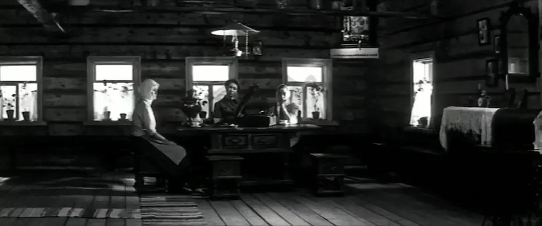 世界电影（0094）苏联电影《这里的黎明静悄悄》（1971）剧照欣赏