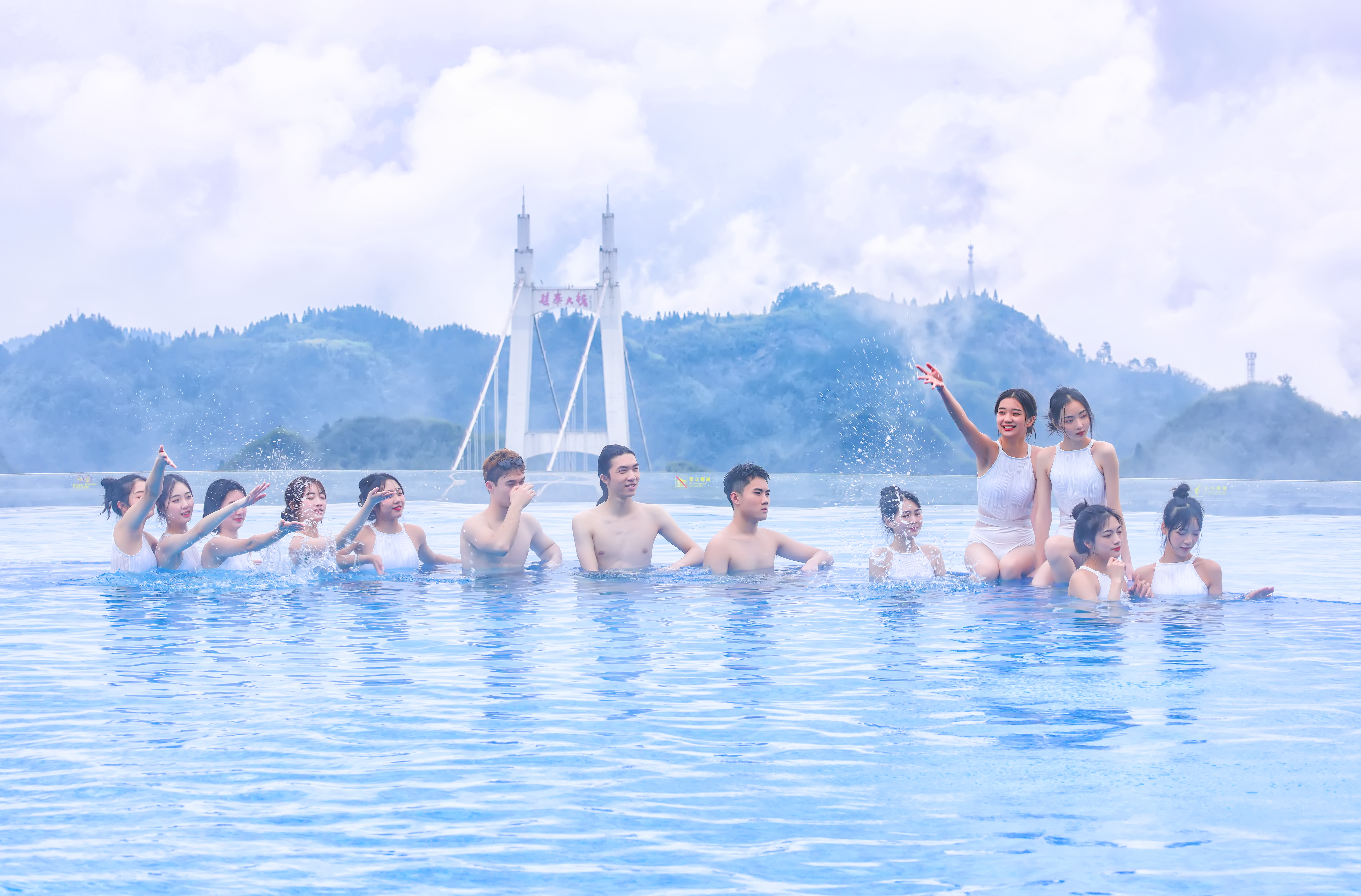 吉首文旅大手笔，世姐超模“文旅推荐团”吉首景区巡拍首秀收官
