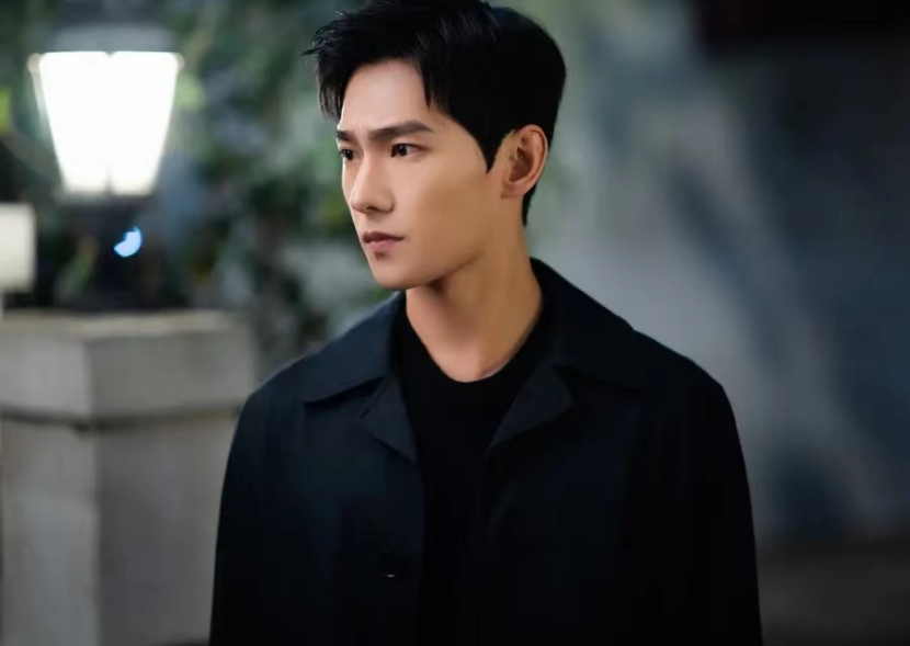 5部现偶爆款剧，杨洋竟占了两部，赵丽颖这部偶像剧早已封神