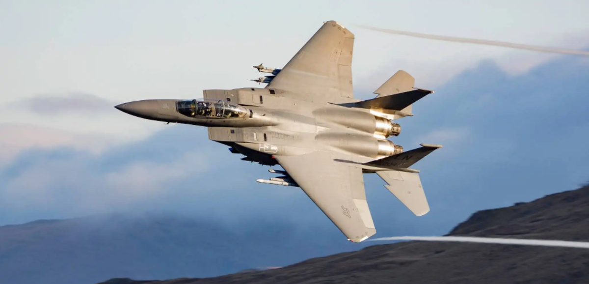 �Ա�����F15����10����ǿ���ģ���ý��F15�Ѿ����Ǽ�10ս���Ķ���