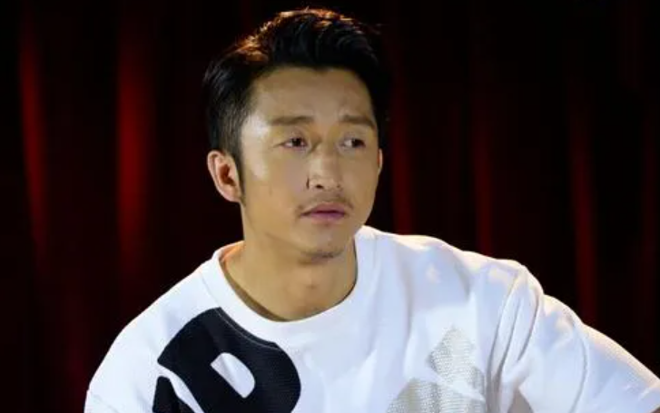 冉莹颖：为爱从央视辞职，一年被甩23次，为救邹市明生三胎存血？