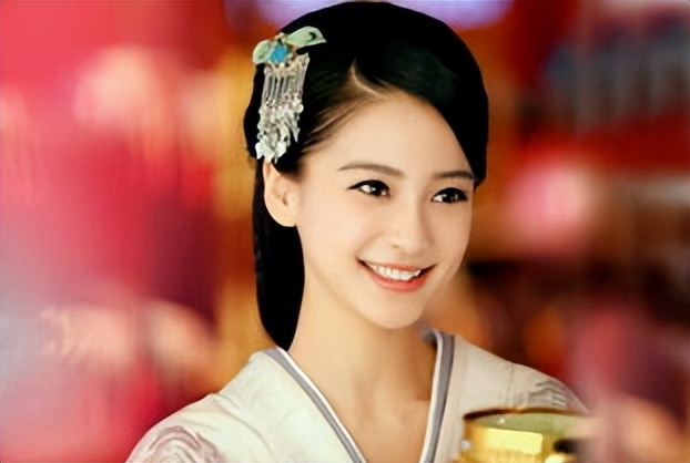 颜值不足脖子凑！这8位女星的天鹅颈太优越，气质一下就出来了