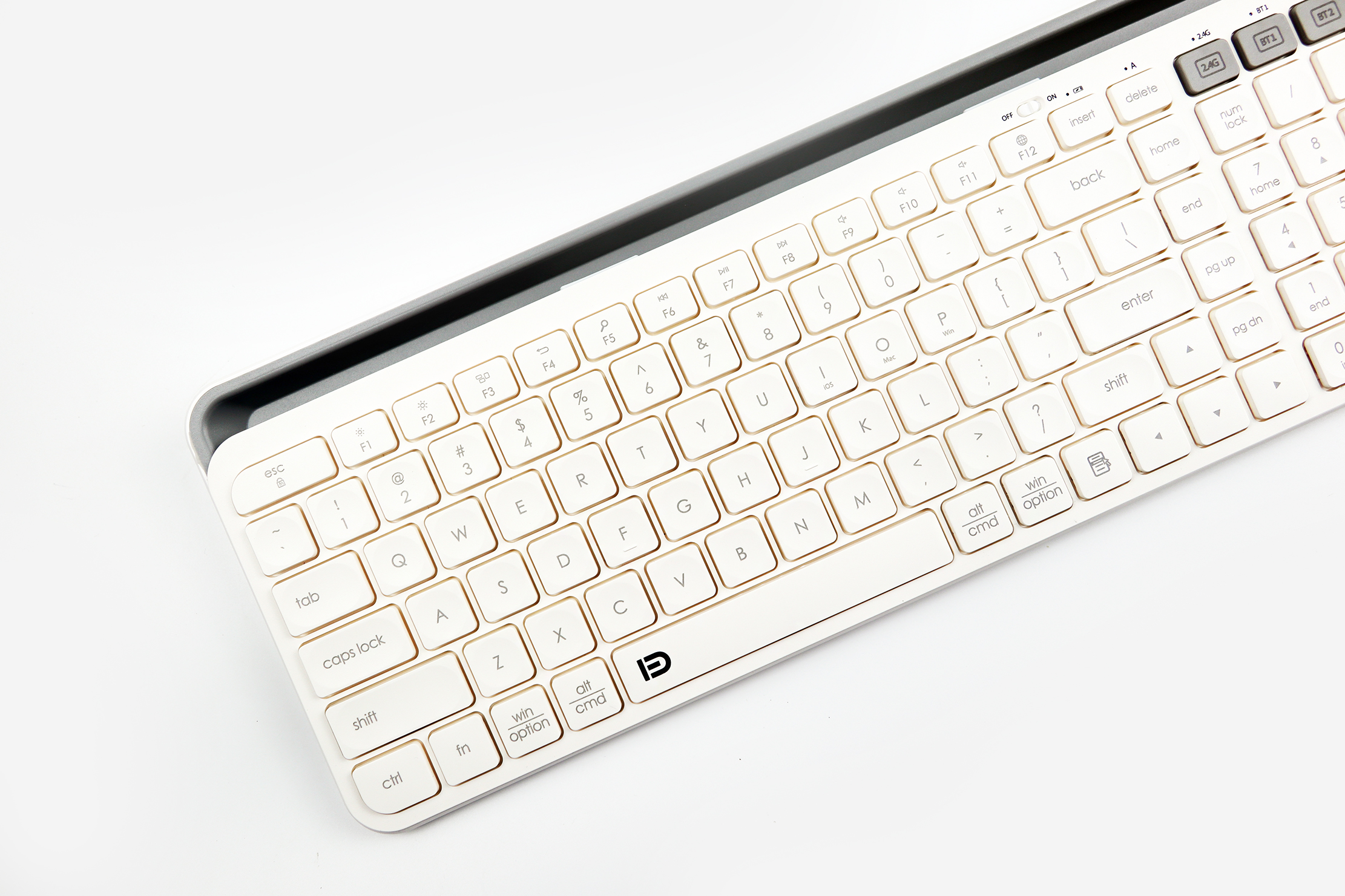 精简桌面 时尚办公——富德键鼠体验