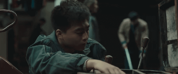 首播4小时就拿下飙升榜第二名，悬疑片《远山淡影》凭啥这么横？