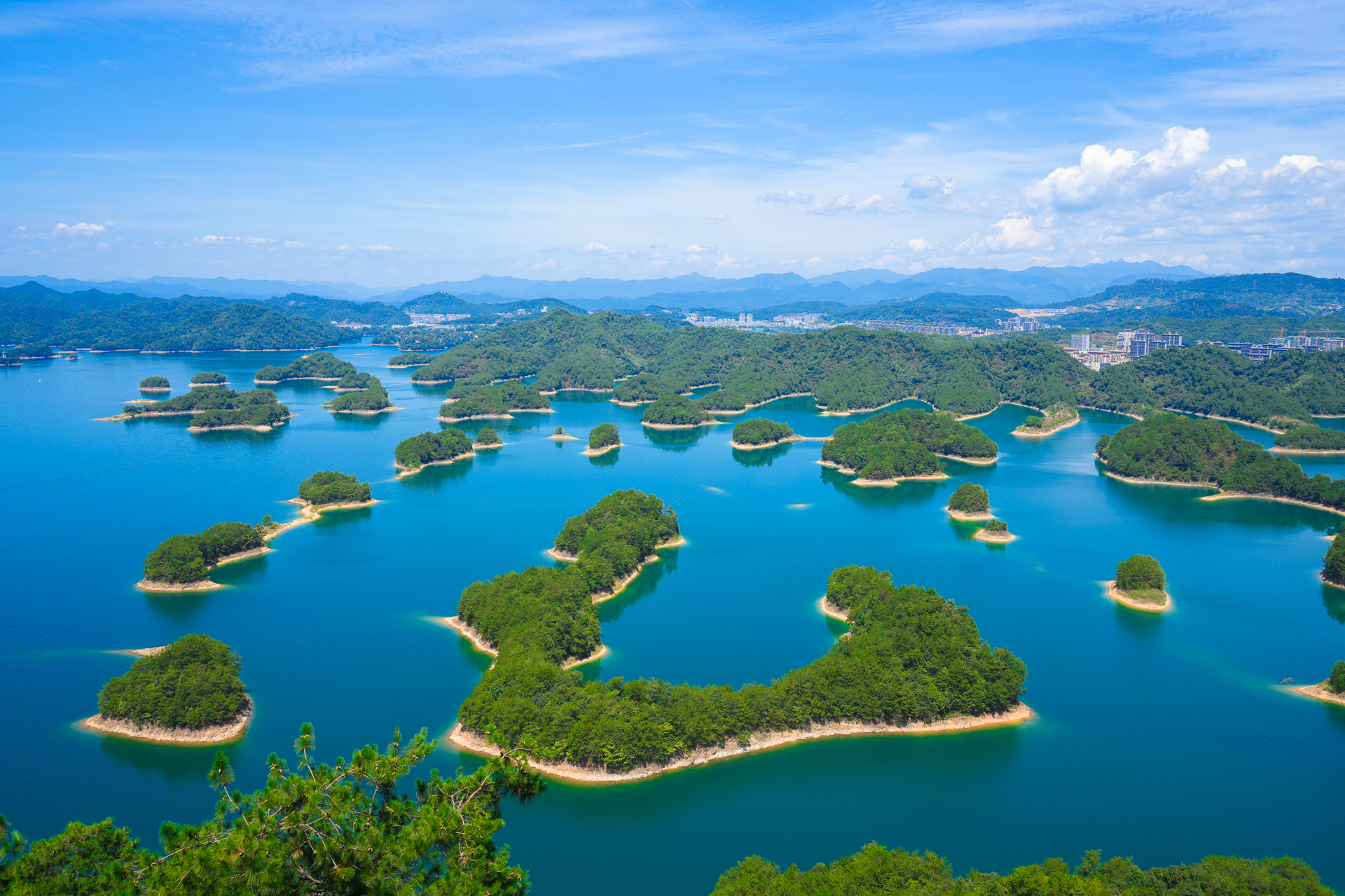 浙江千岛湖附近什么好玩的地方（千岛湖夏日游玩攻略）