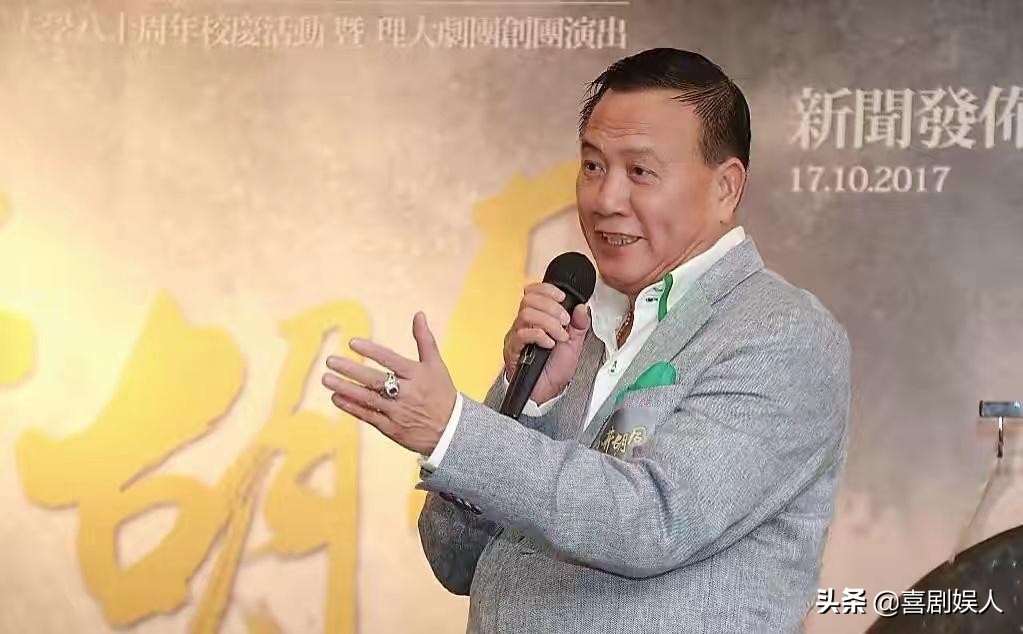 失业演员现状有多惨？摆地摊卖菜，当搬运工，怀着孕还在卖房