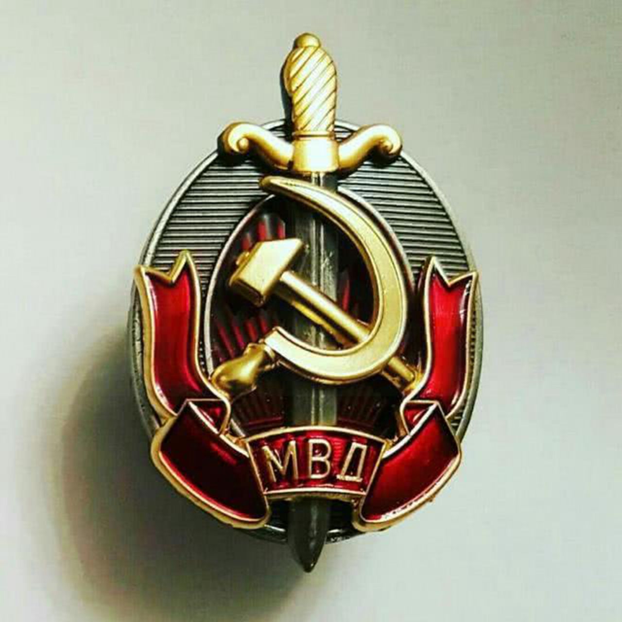 被捕和创建契卡1917年12月二十日苏维埃俄国成立了"全俄肃反委员会"