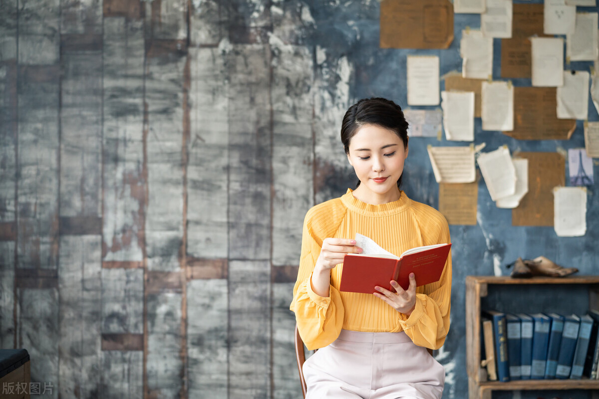 午后读书的唯美句子「读书的句子唯美简短」