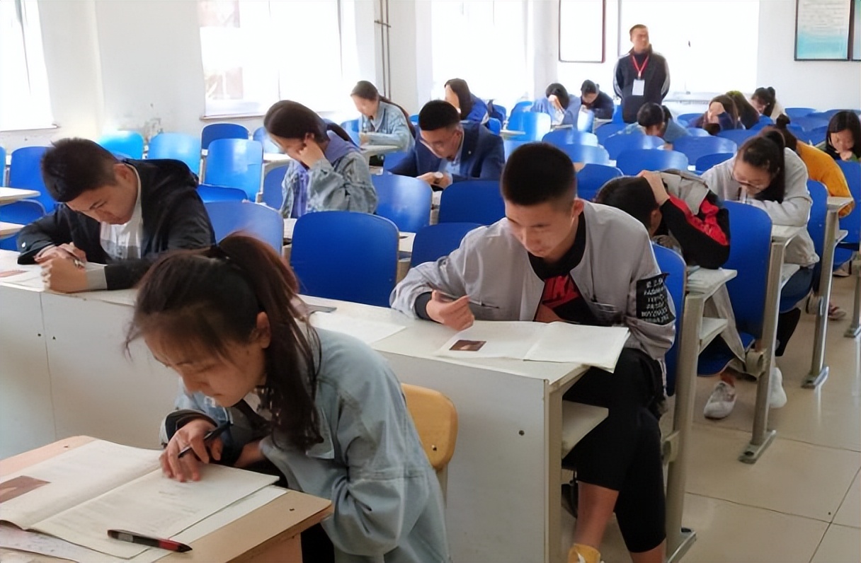 985高校排名已更新，大致可以分为4个档次，上海交大表现很亮眼