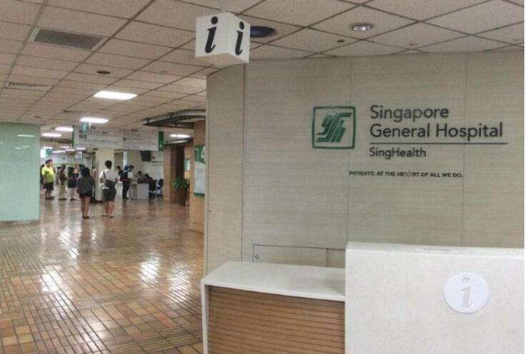 新加坡妈妈为女儿庆生遇噩梦，浴室玻璃爆裂头手、胸口被割伤