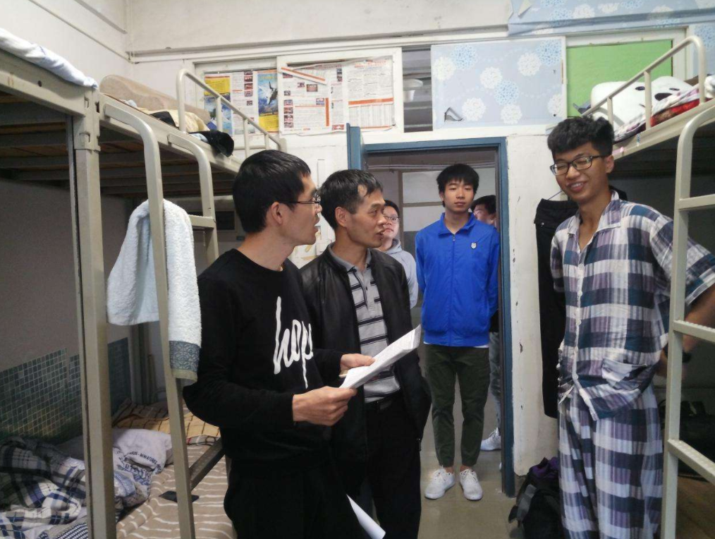 衡水学生亲身经历，讲述高中生22点睡觉将遇到的困难，看得人揪心