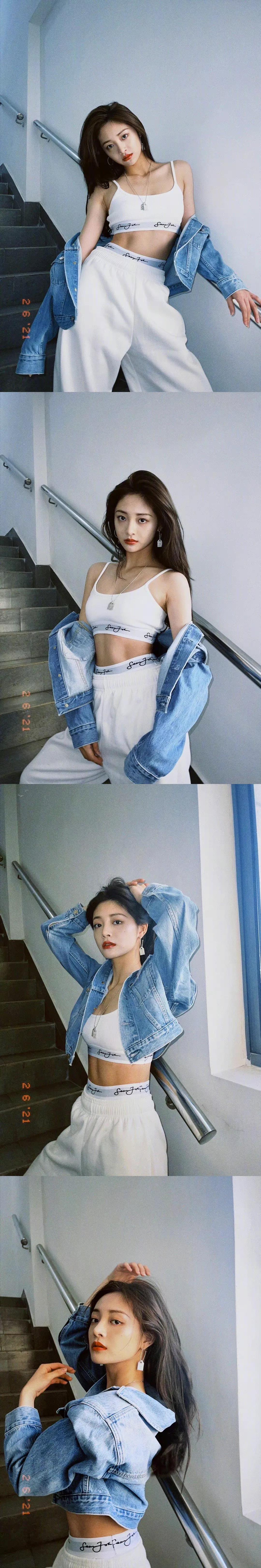 壁纸：一组周洁琼照片