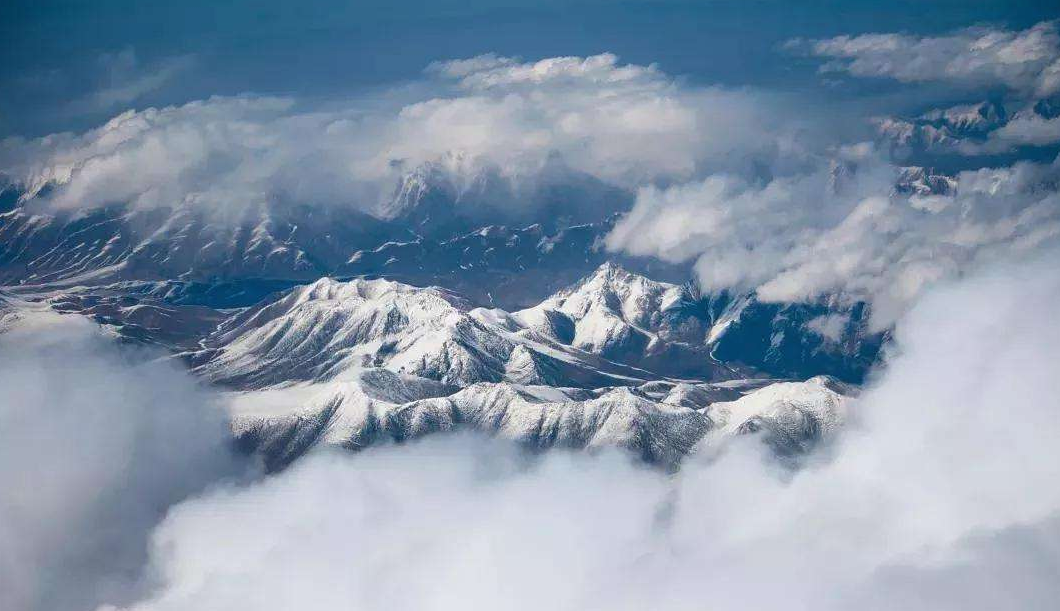 卫星传回诡异云图，昆仑山出现神秘“黑龙”，昆仑山真的是龙脉吗