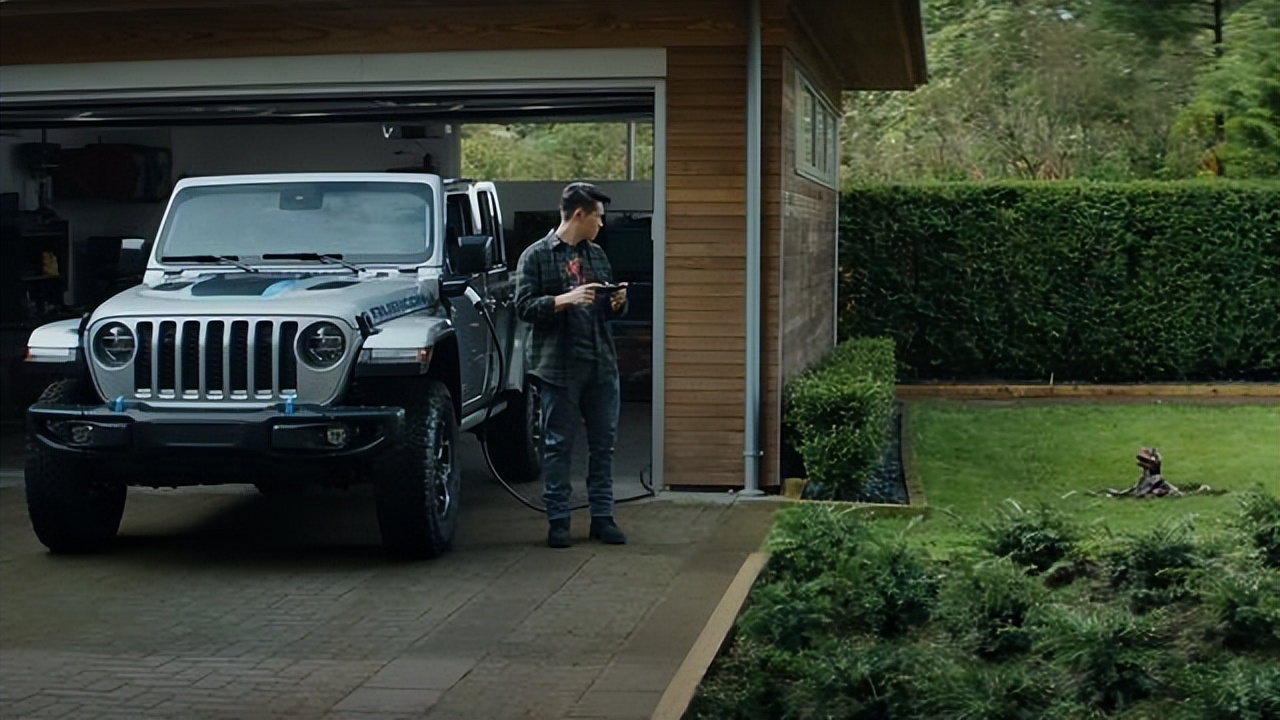 《侏罗纪世界3》将上映 Jeep®品牌携手环球影业启动全球营销活动