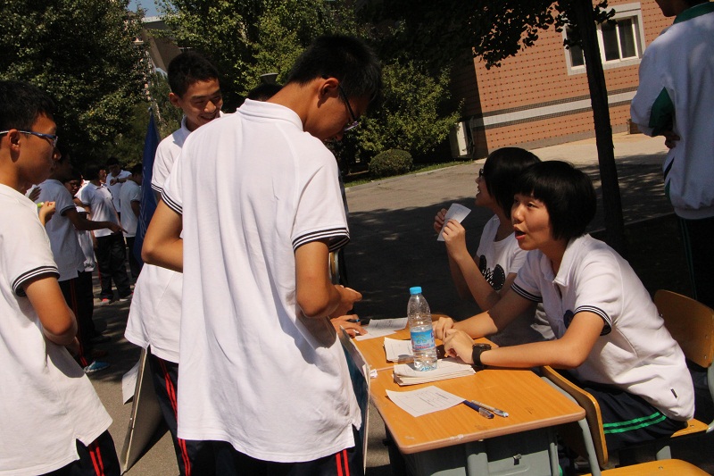 高考到底难不难？教授：每看到评论说高考题很难，我都觉得很简单