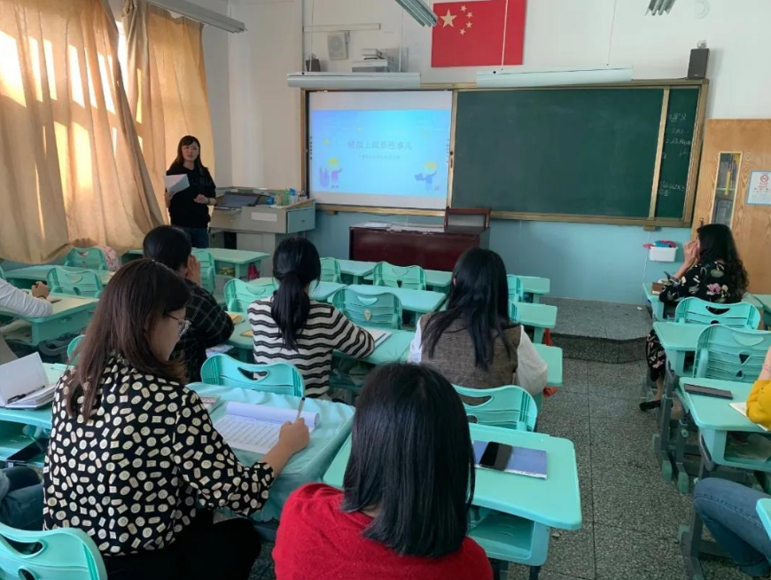 教师工资到底过万没？部分教师晒工资单，相差不是一星半点儿