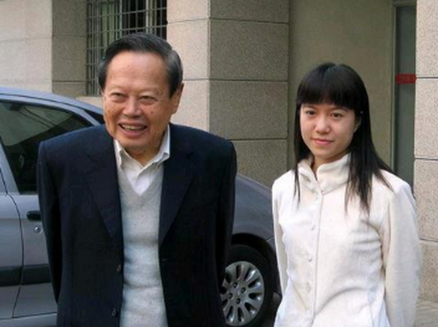 翁帆第一任丈夫是谁 翁帆在外面有男人吗-思宇生活