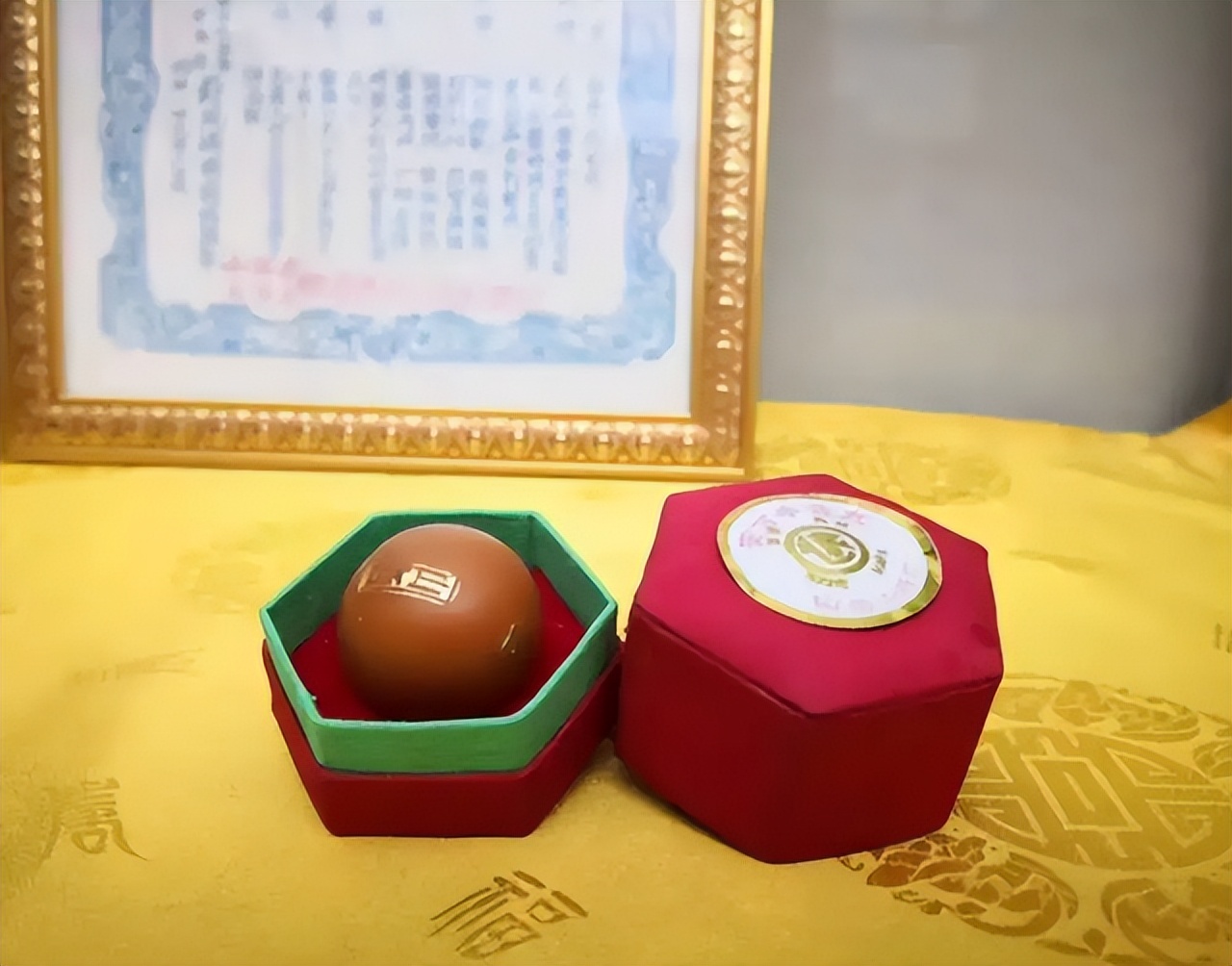 安宫牛黄丸一颗860,究竟是真的能治中风,还是徒有虚名呢?