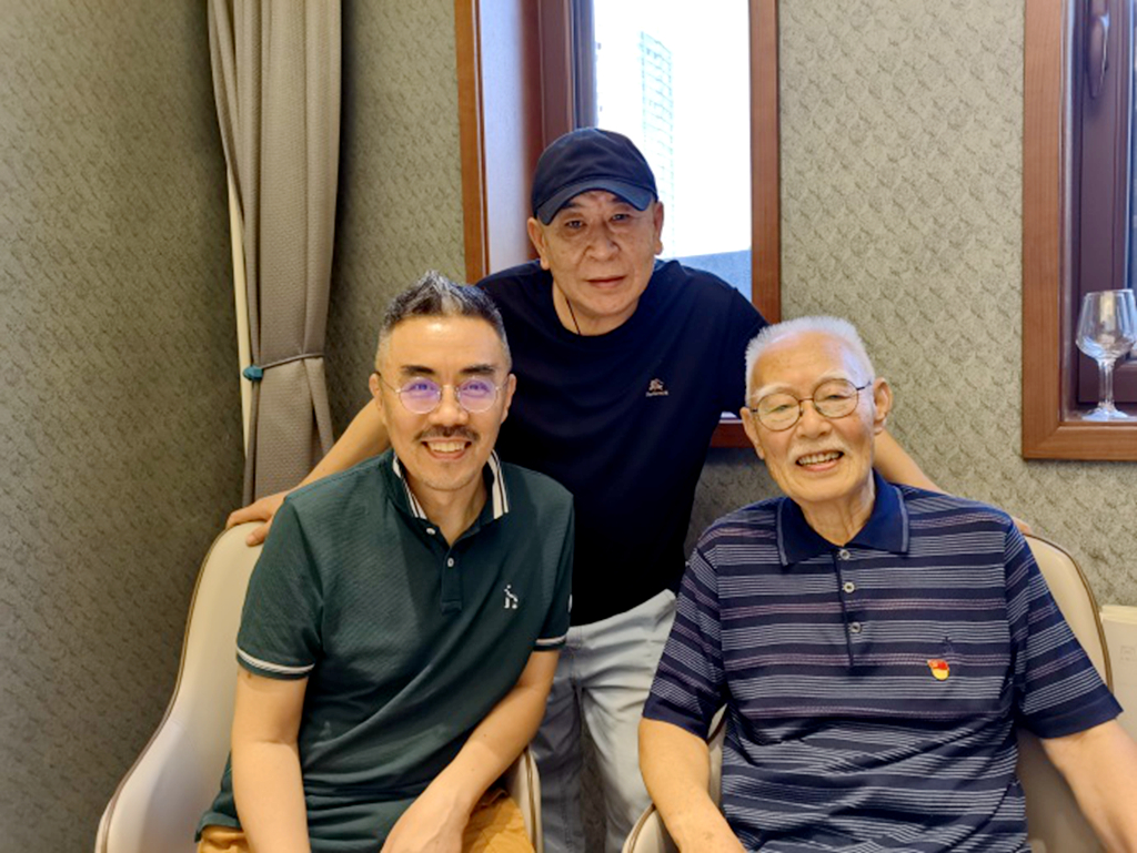 演员张勇手(继《地道战》"区长"张勇手近照曝光,"传宝"朱龙广也最新