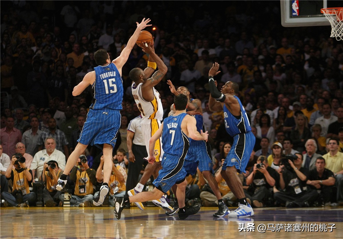 NBA魔术横扫湖人（09年魔术常规赛横扫湖人，东决淘汰骑士，为何总决赛却惨败给湖人）