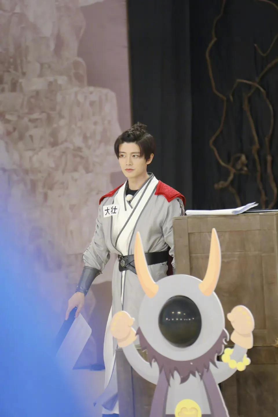 #任嘉伦#嗨放派2，嘉伦变身大壮了