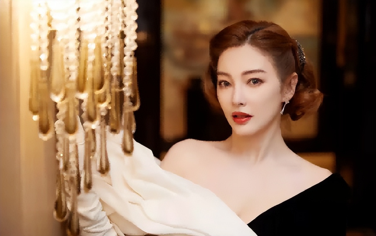 这10位女星，都曾是上戏校花，如今有人整容、有人被家暴