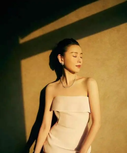 盘点婚内出轨的7位女明星,个个都是清纯形象,但人后实在是疯狂