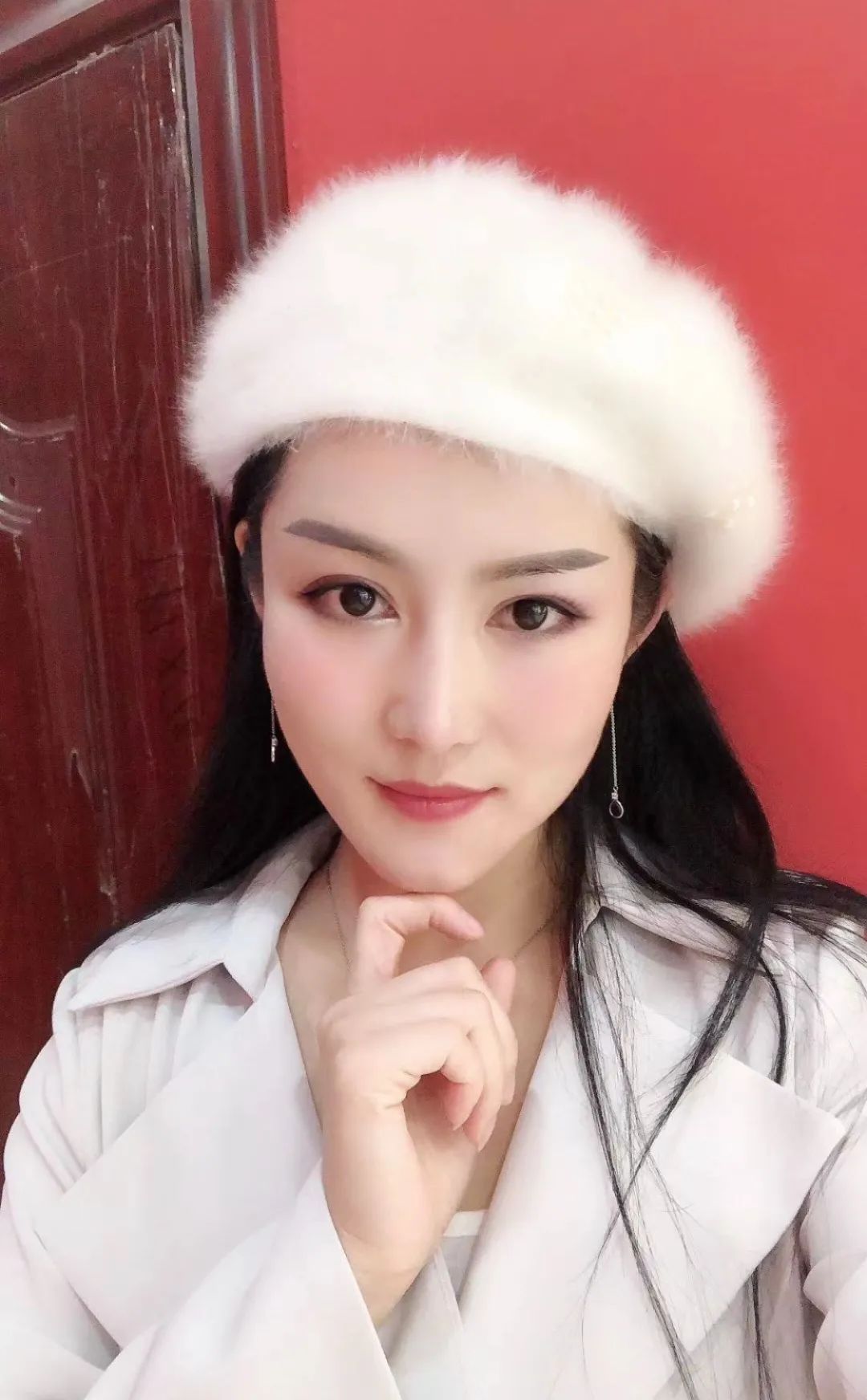 8年前，这个中国姑娘去韩国整容后，她的人生差点被毁掉