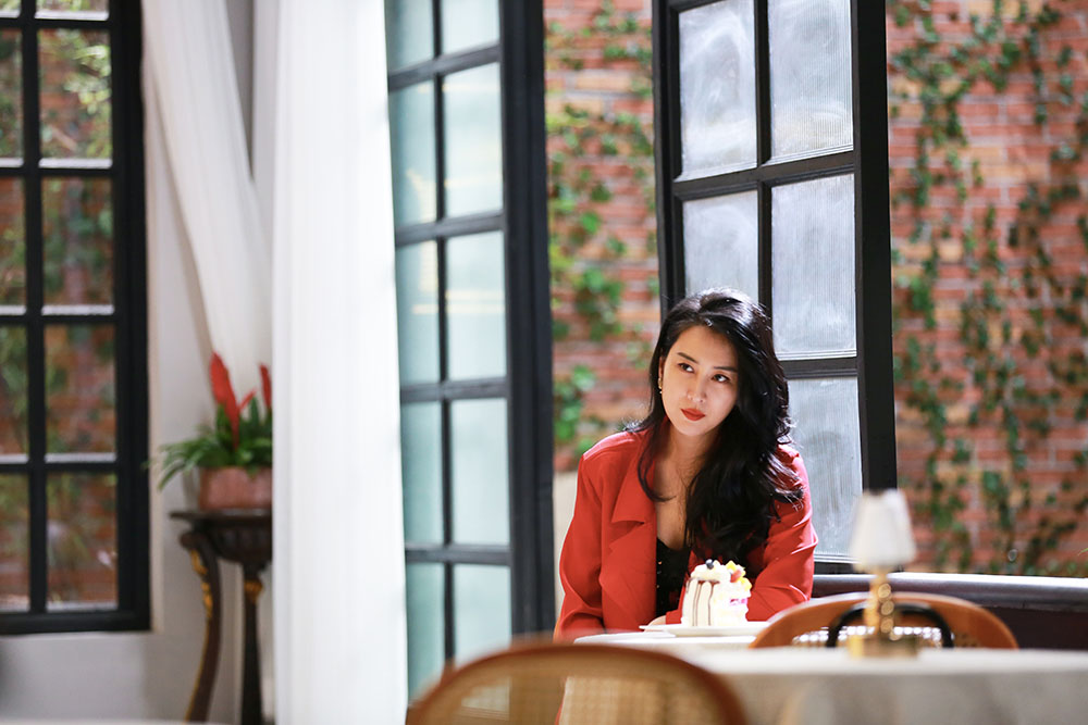 马苏参演东方卫视《开播情景喜剧》出色演绎刚柔兼具的角色收获好评