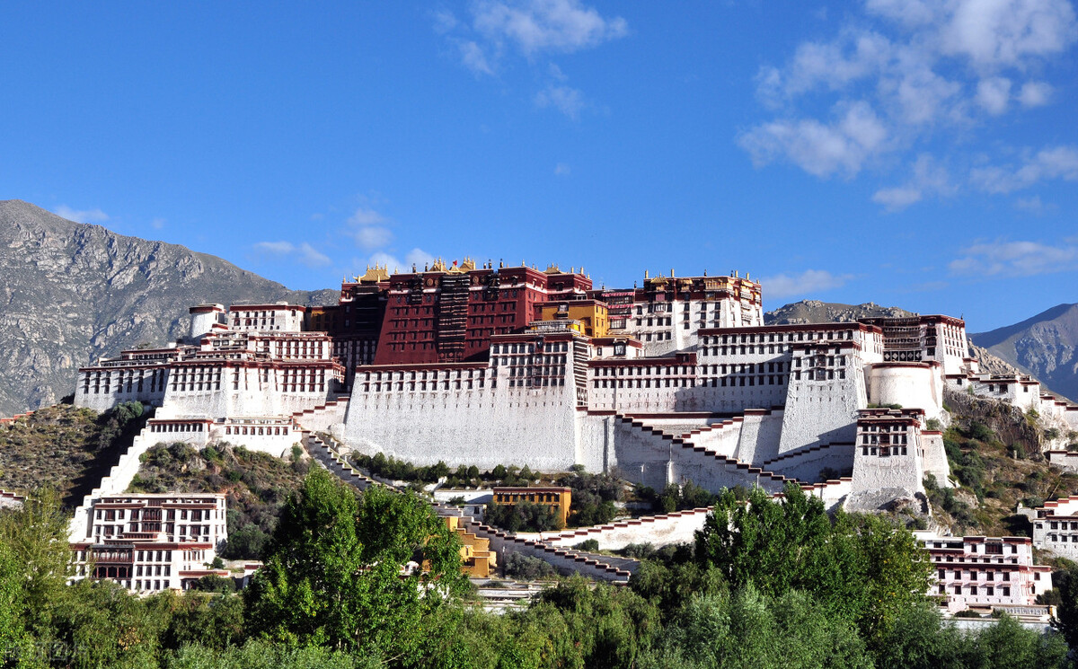 去西藏大概要花多少钱？去一趟西藏多少钱？去西藏费用大概多少？