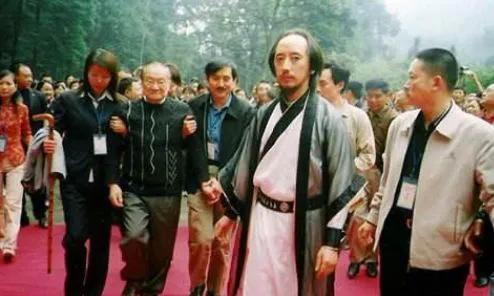 《笑傲江湖》播出后，金庸3次被拒绝上青城山，青城派掌门人说：