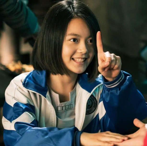 “星圈学霸”赵今麦又火了，课堂笔记宛如印刷，19岁成了人生赢家