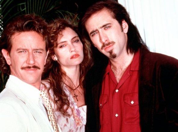 电影,该片讲述了珊朵莉徘徊在丈夫德瑞及狂野不羁的尊尼之间的爱情