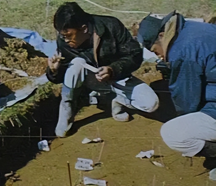 令日本脸疼(持续25年的造假事件：日本历史一度被提升至70万年，</p><p>可是他还没有高兴多久，真的就像是神一般的人物，他挖出了4万年前的石器，藤村又挖出了50万年前的石器。沦为世界笑柄)