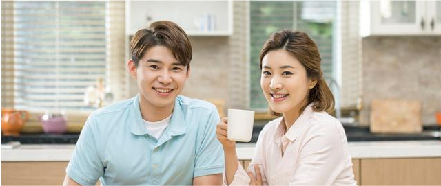“我女儿没有奶奶”满月宴上婆婆随礼20万，儿媳坚决不让她看孩子