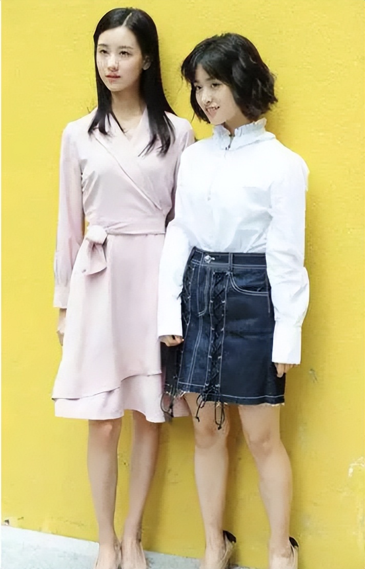 痘痘脸、赘肉、五五分！生图里的女星，让我看见了人间真实