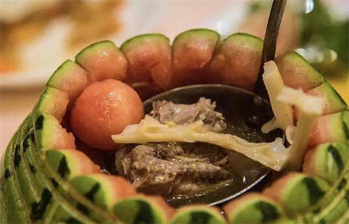 舌尖盛宴！来到江苏必不能错过的十大美食，有你“心仪”的它吗
