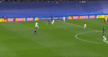 卡里乌斯本泽马（人们都在变老，为何本泽马却在“逆生长”？）