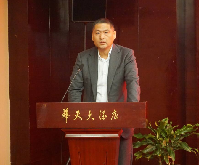 湖南的隐形富豪：拥有近2万家小卖部，靠服务穷人赚钱年入百亿
