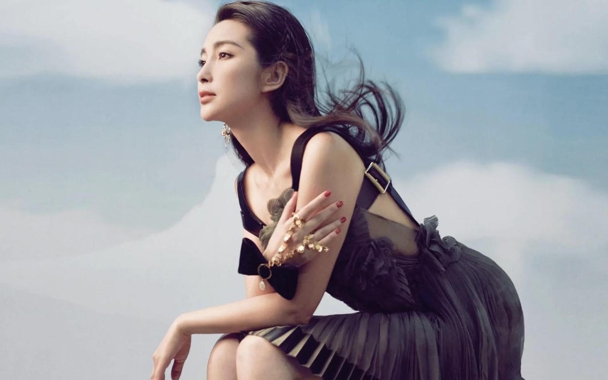 貌美如花却至今未婚，这12位大龄女星，各有各的苦衷