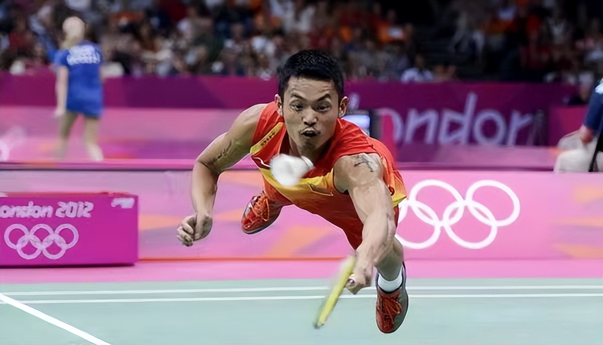 羽毛球拍拉线拉多少磅合适（羽毛球拍拉线到底拉多少磅？千万别乱来！（干货））-华海博客