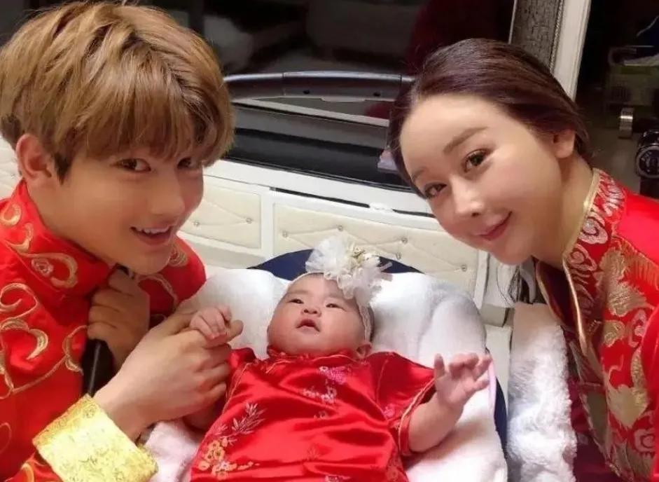 妻子的味道主持人(韩星咸素媛宣布要和小18岁中国老公离婚，称双方过得很辛苦将退圈)