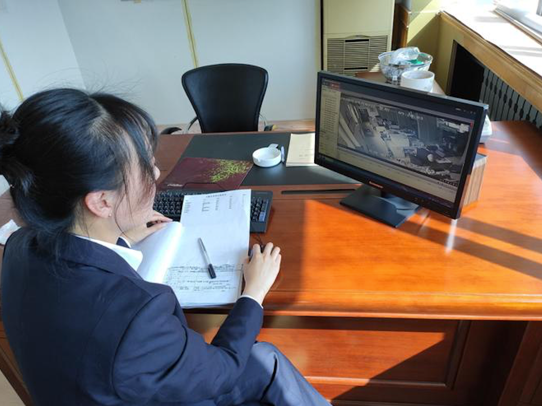 2003年，烟台一夜总会情侣出租屋遇害，警方凭一张快递单查出凶手